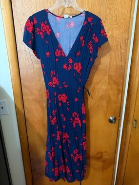 GAP Navy wrap Midi Dress with Red Floral Print size large tall